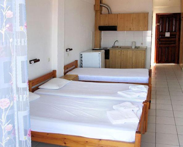 Skentos Hotel Kriopigi Buitenkant foto