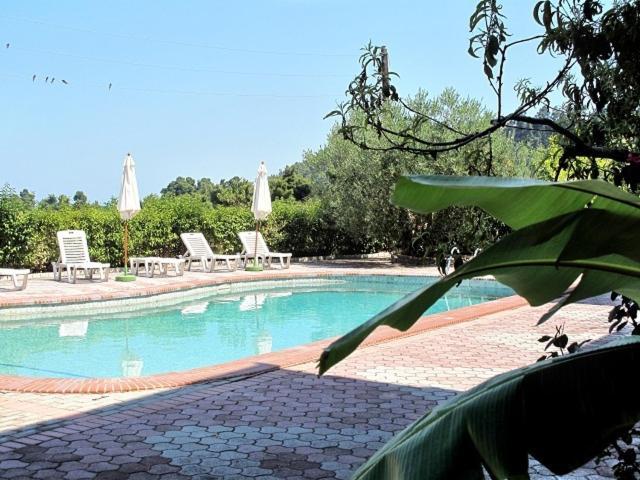 Skentos Hotel Kriopigi Buitenkant foto